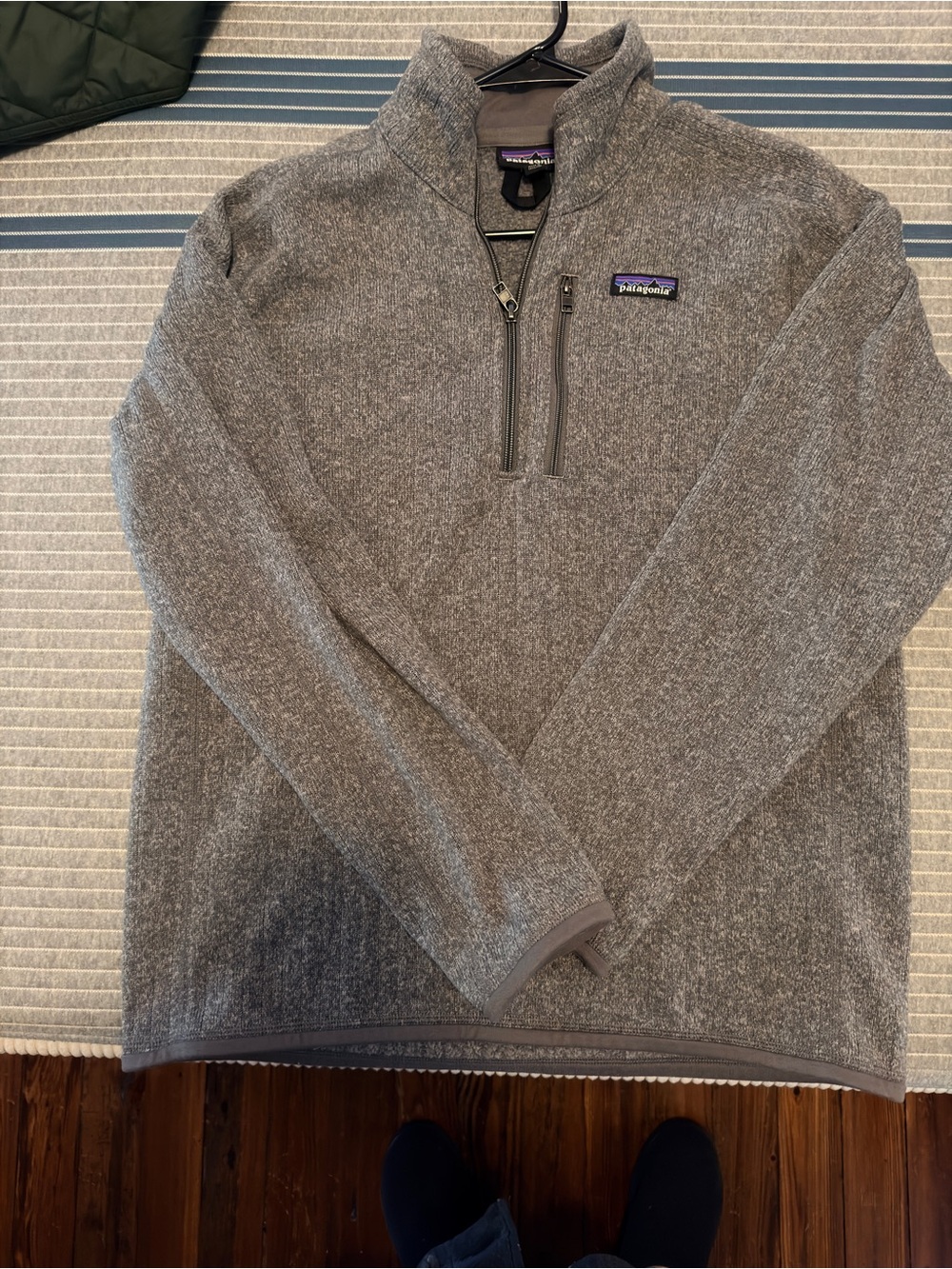 Patagonia Men’s Heather Grey Half-Zip Pullover Sweater